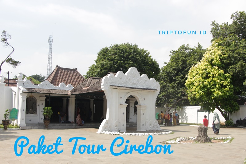 paket_tour_cirebon_wisata_keraton_kasepuhan