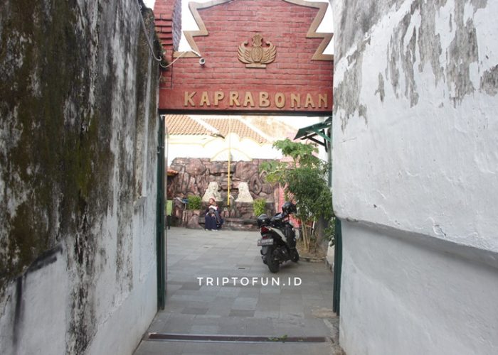 lokasi keraton kaprabonan