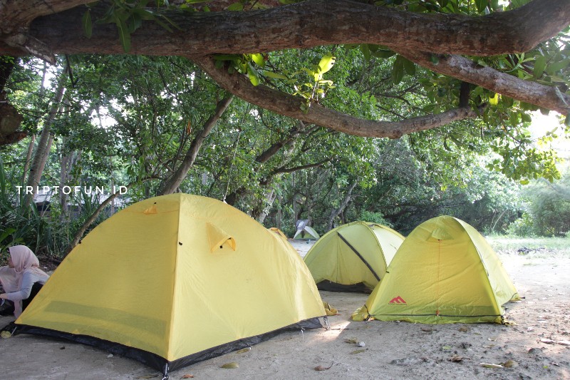 kemping di taman nasional kepulauan seribu